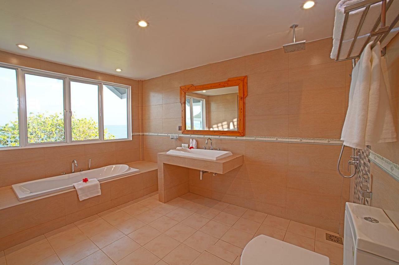 Ocean Village Maldives Holhudhoo Екстер'єр фото