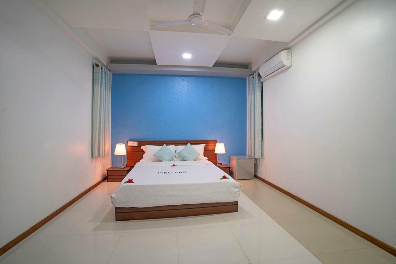 Ocean Village Maldives Holhudhoo Екстер'єр фото